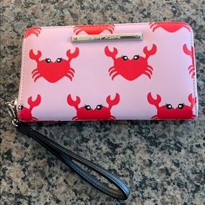 GUC- Beaty Johnson Crab Wallet